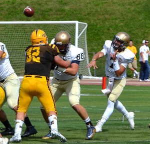 JCU senior QB Jake Schaefer completed 19 of 34 passes for 143 yards with one TD and one interception. Photo – Ryan Kaczmarski