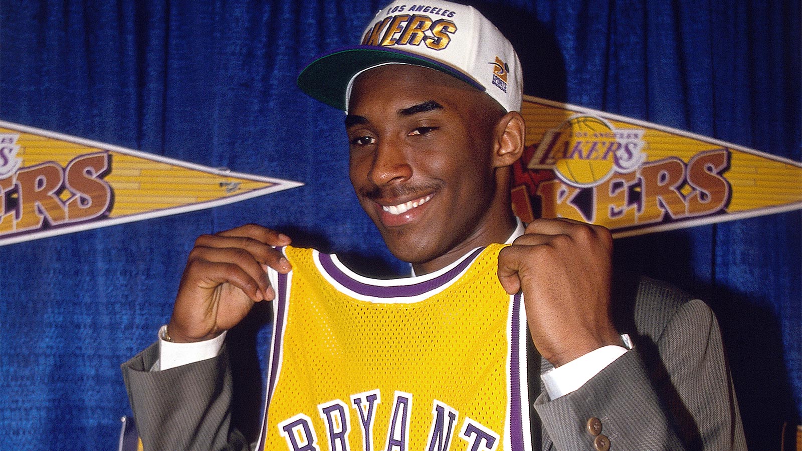 Dear Kobe Bryant: A Letter From A 90s Kid