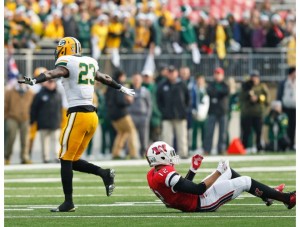 Eagles' All-Ohio defensive back Antonio Butler, left, will have to contain sophomore standout L'Christian "Blue" Smith in Saturday's DI title game at the Horseshoe in Columbus.