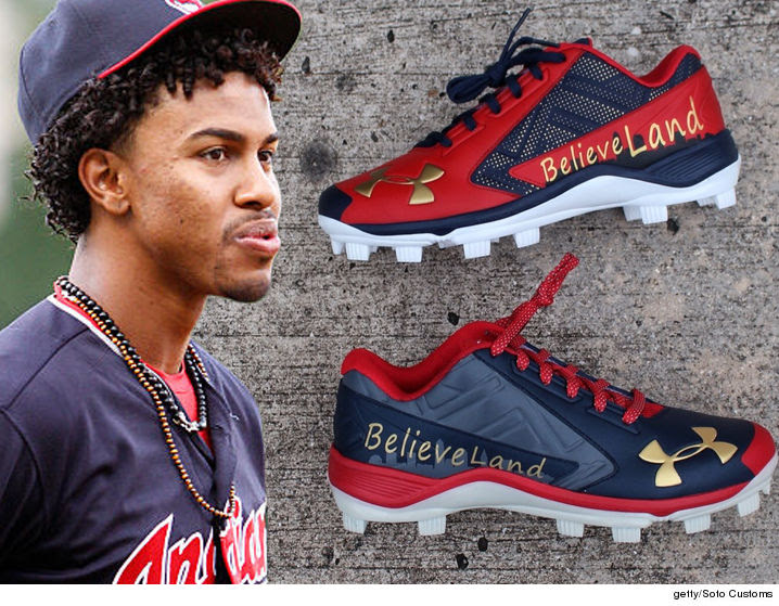 lindor baseball cleats