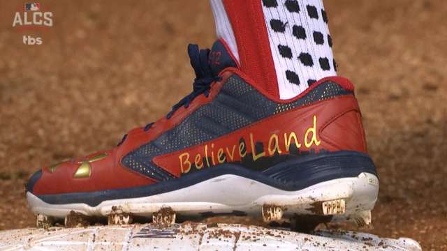 lindor baseball cleats