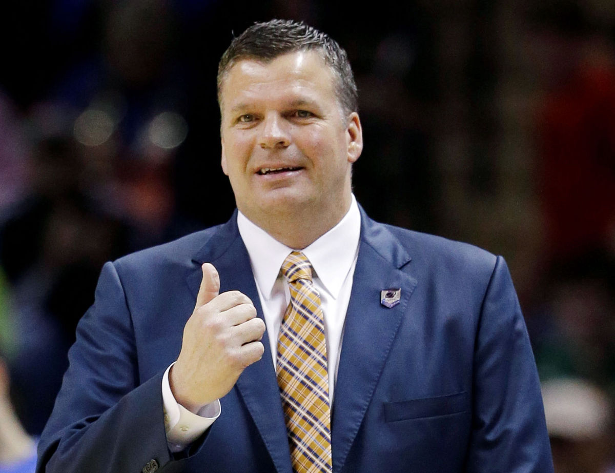 Head Coach Greg McDermott Appears To Be Staying At Creighton After Latest  Tweet