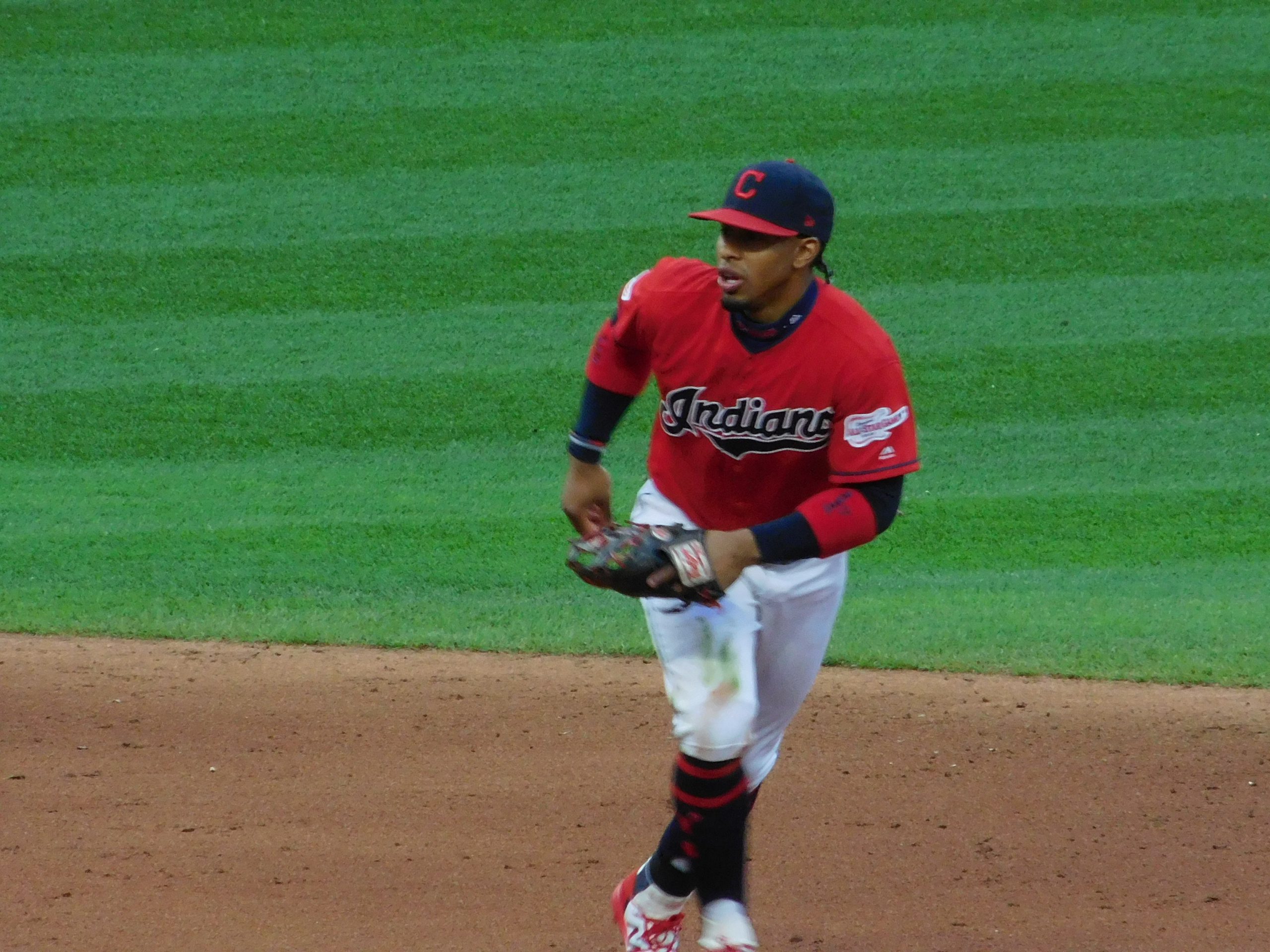 Indians shortstop Francisco Lindor, catcher Roberto Perez win Gold Glove  Awards